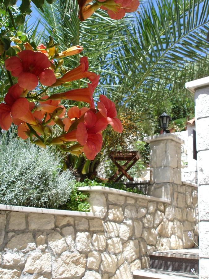 Apartments By The Sea Trogir - 11895 Екстер'єр фото