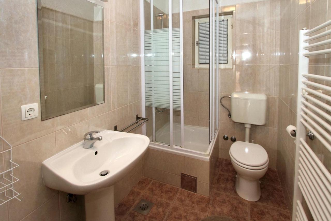Apartments By The Sea Trogir - 11895 Екстер'єр фото