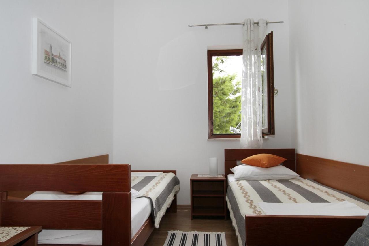 Apartments By The Sea Trogir - 11895 Екстер'єр фото